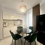 Mamaia Nord Pe Plaja * Navodari